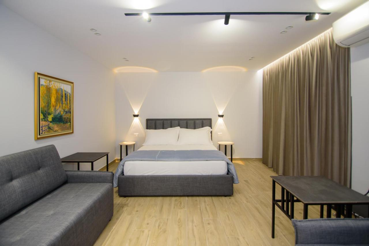 Palm Side Hotel Vlorë Eksteriør bilde