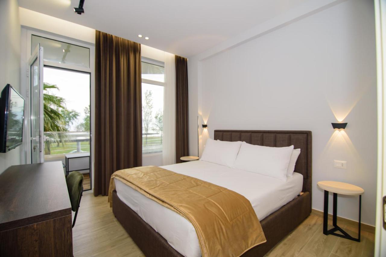 Palm Side Hotel Vlorë Eksteriør bilde